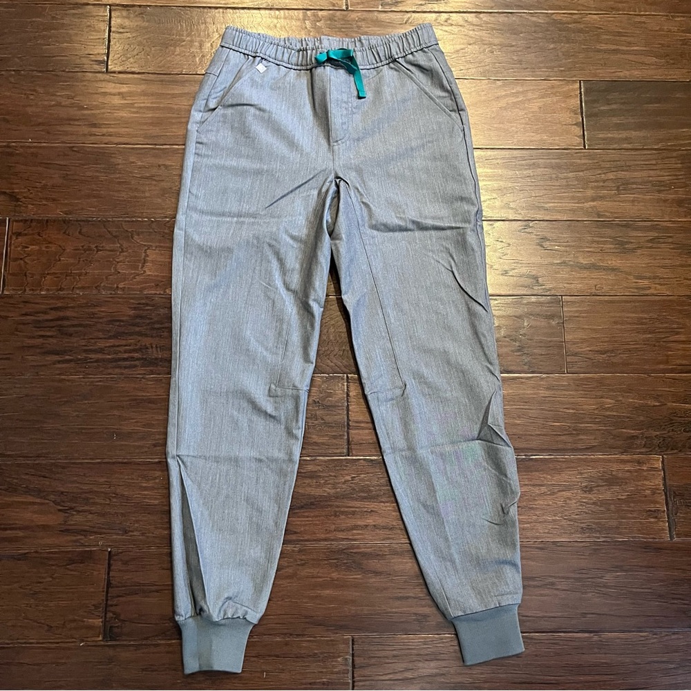 Figs Technical Collection Tansen Jogger 2.0 scrub pants Sz. XS Graphite Grey NWT